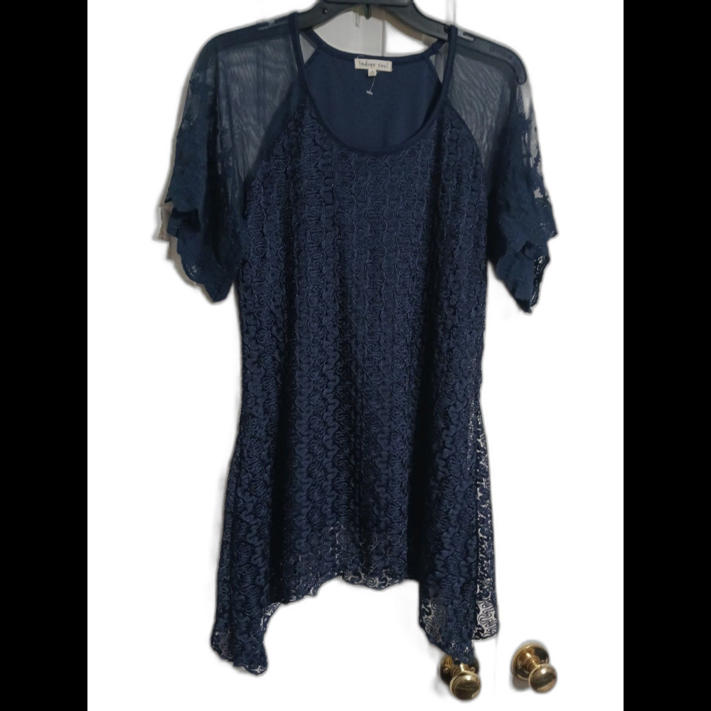 Women's Indigo Soul Short Sleeve Asymmetrical Hem Tunic Top Size S Navy
